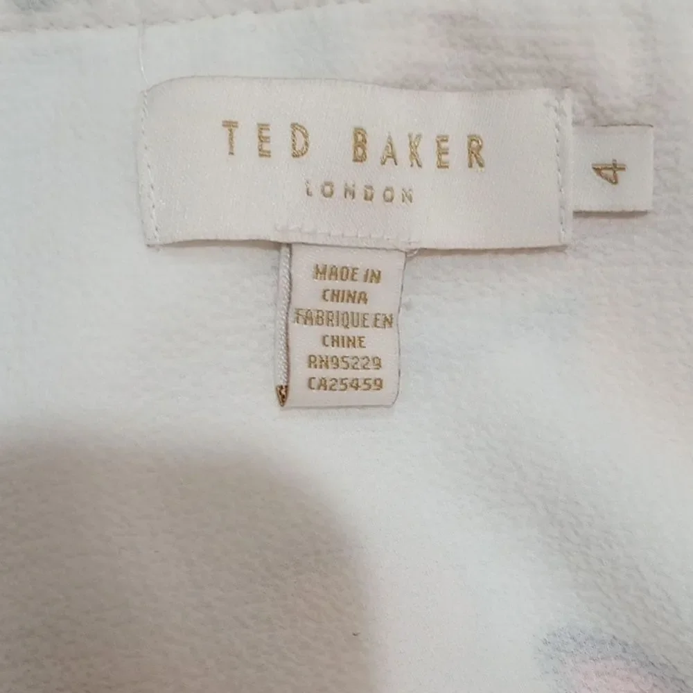 Ted Baker London Thurso Floral Print Stretch Woven Balloon Sleeve Blouse Size 4 - Picture 10 of 15